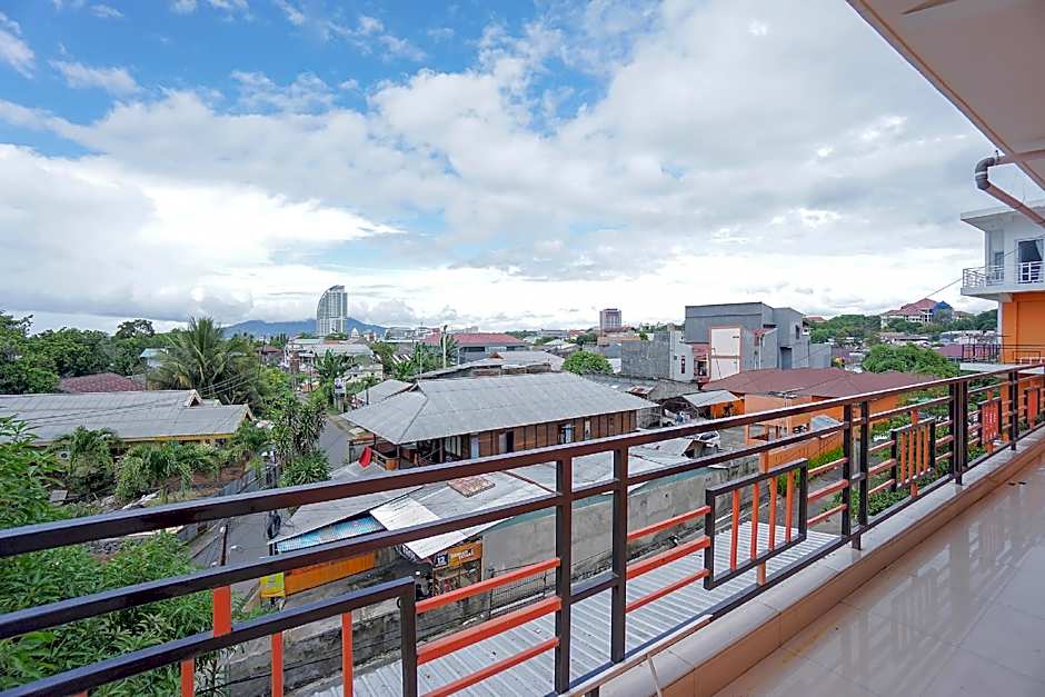 Oxy Townhouse – Manado, ID