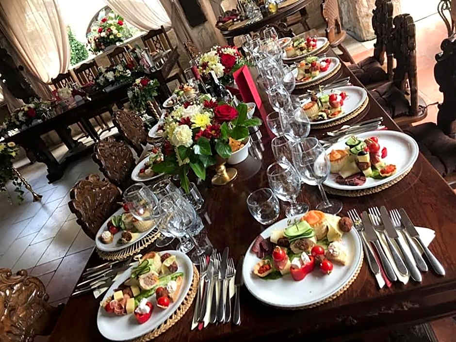 Hunter Prince Castle Hotel