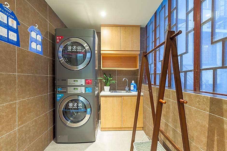 Hanting Express Jinan Daguanyuan Wanda – Jinan, WV