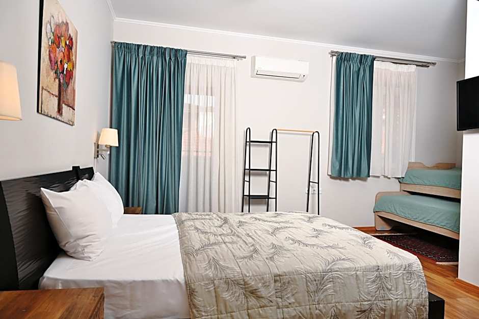 Le Bijou Luxury Rooms & Suites