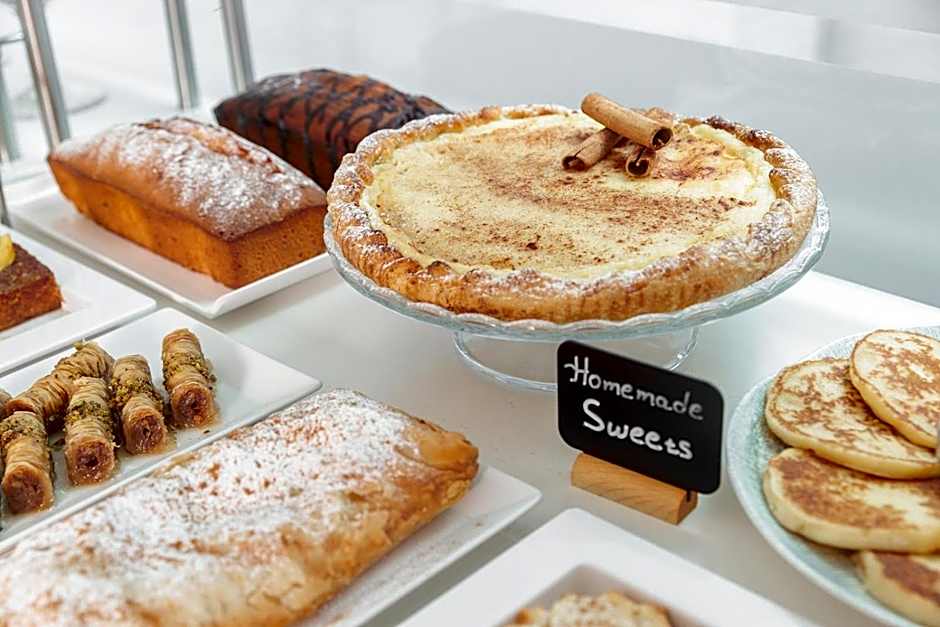 Iria Beach Art Hotel