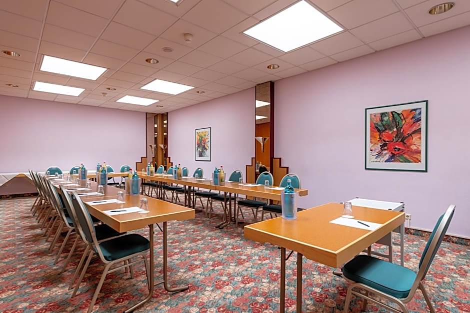 Fly Inn Hotel Frankfurt Airport Rüsselsheim ehemals Trip Inn Hotels