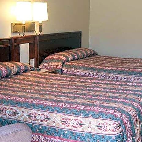 Mohican Little Brown Inn Loudonville