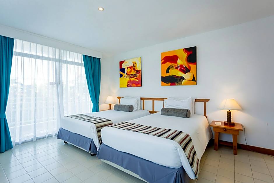 Waterfront Suites Phuket By Centara