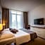 Arena Hotel Holiday