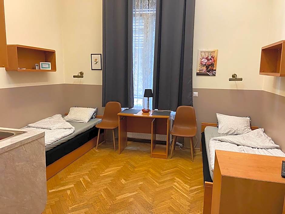 Guest Rest Studio Apartments