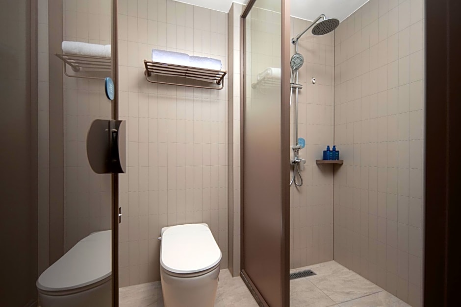 Hanting Hotel Puyang Stadium Lishan Road