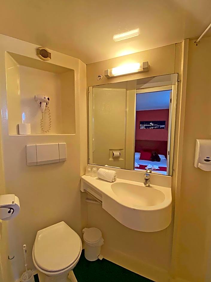 Initial by Balladins Lyon Villefranche-sur-Saône