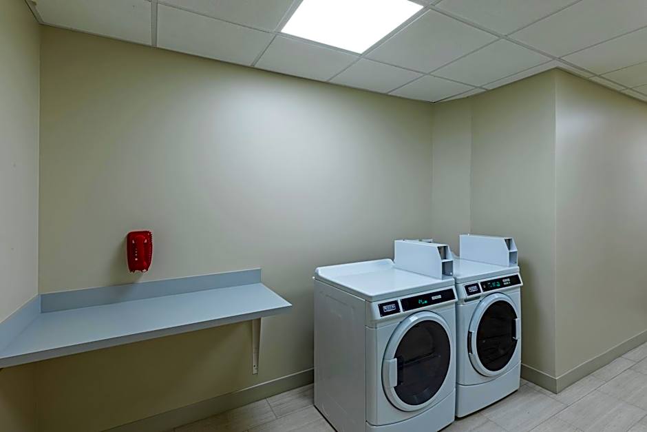 Holiday Inn Express and Suites Purcell By IHG