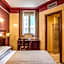 Aurelius Art Gallery Hotel
