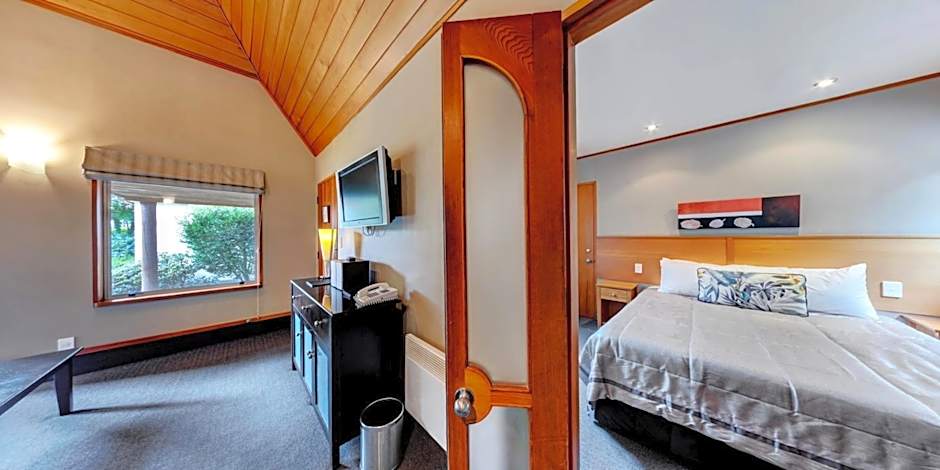 Distinction Te Anau Hotel & Villas