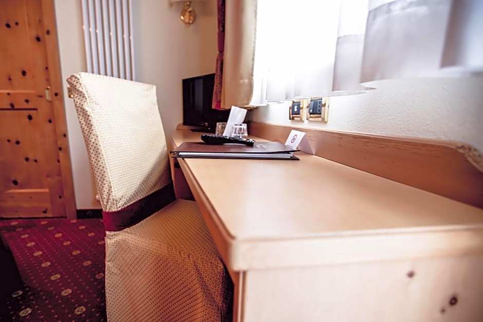 Albergo Dimaro Wellness Hotel