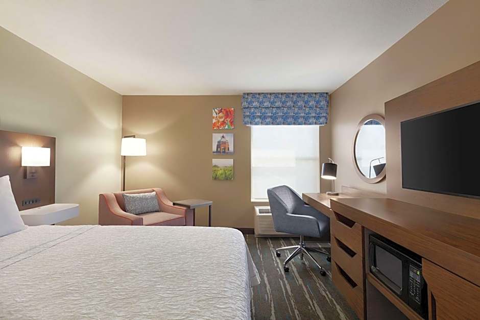 Hampton Inn By Hilton Tracy CA