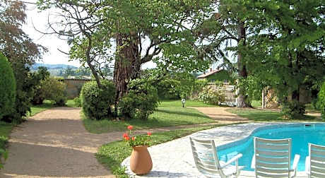 Chambres d'Hotes "LE CALME"