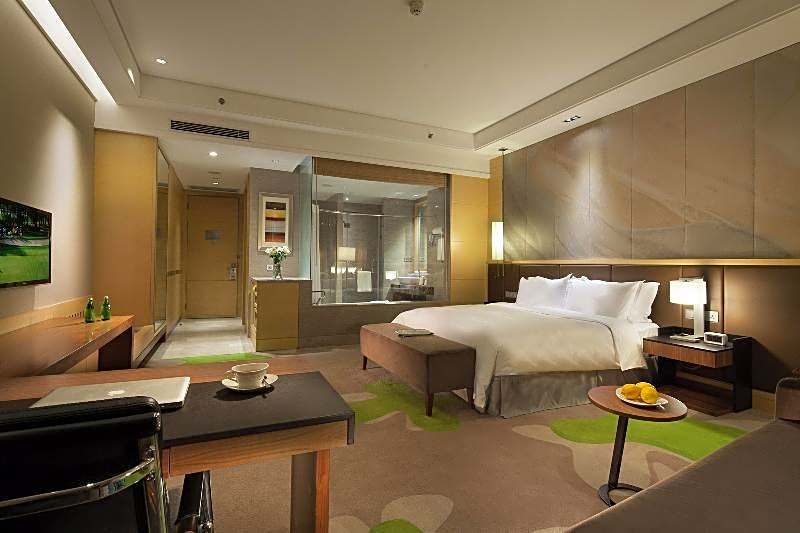 Holiday Inn Qingdao Expo