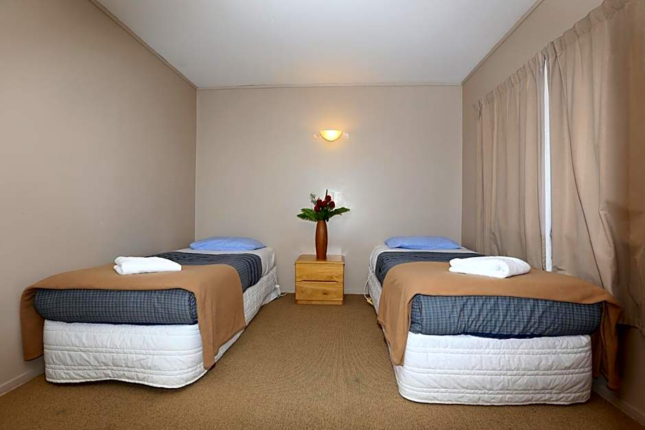 Waiuku Lodge Motel