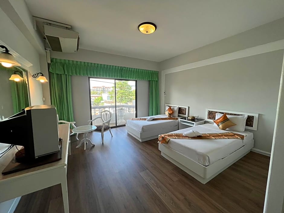 Chao Phya Grand Hotel