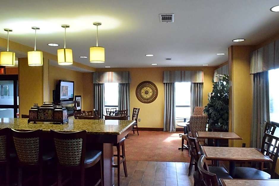 Baymont Inn and Suites by Wyndham The Woodlands