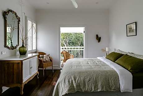 Alfred - Superior King Room With Balcony