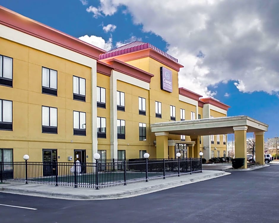 Photo 1 of 45 of Comfort Suites Clayton - Garner