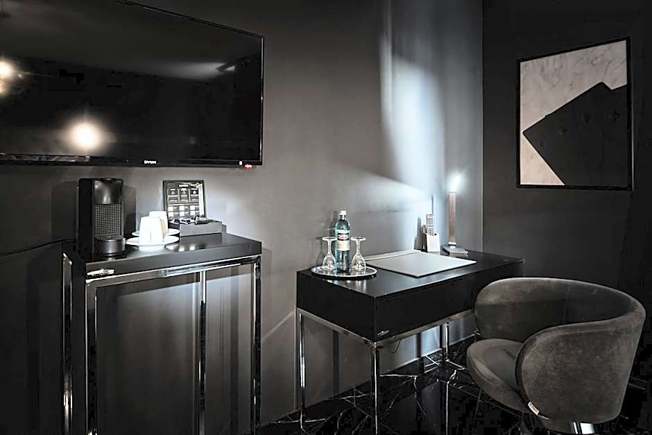 Hotel Belmont Classic