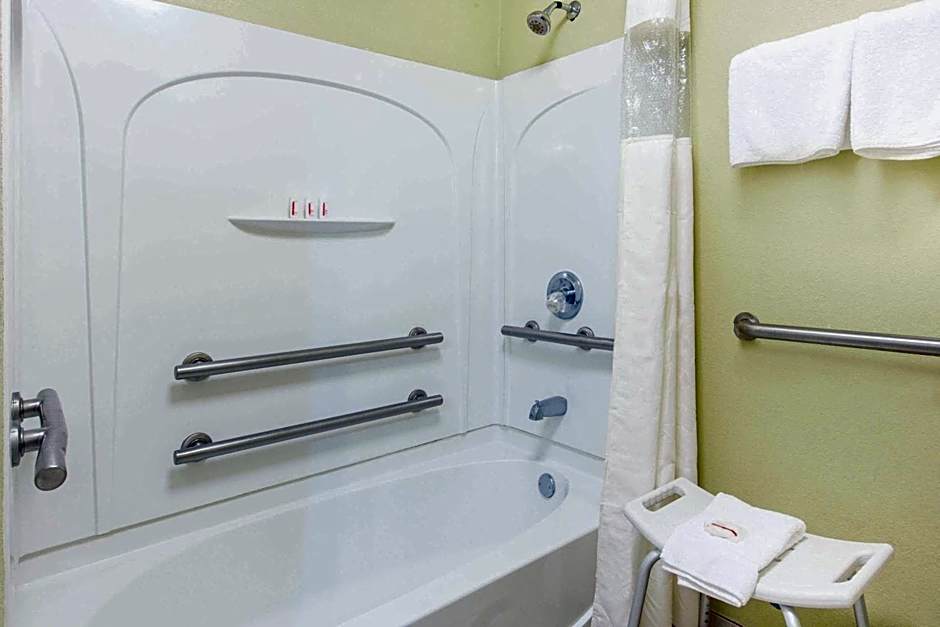 Days Inn by Wyndham Ripley