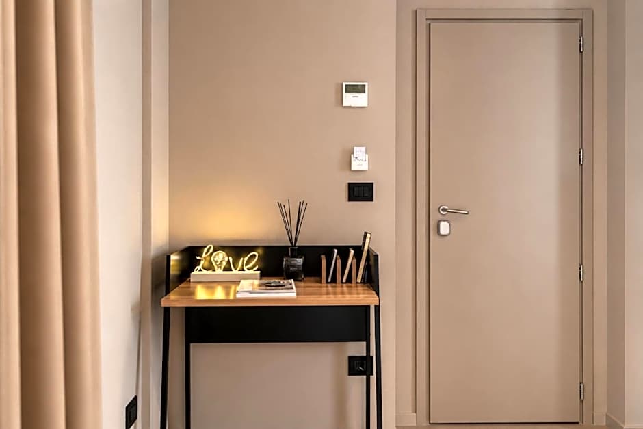 Amare Suite & Apartments