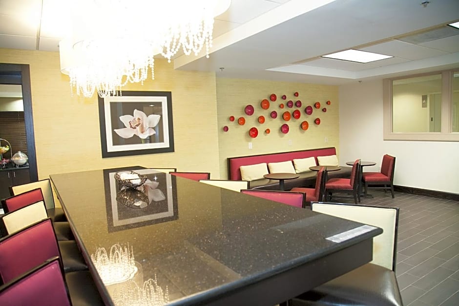 Hampton Inn By Hilton Alpharetta/Roswell, Ga