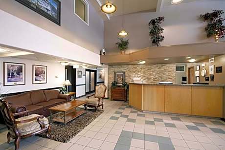 Super 8 by Wyndham Dawson Creek