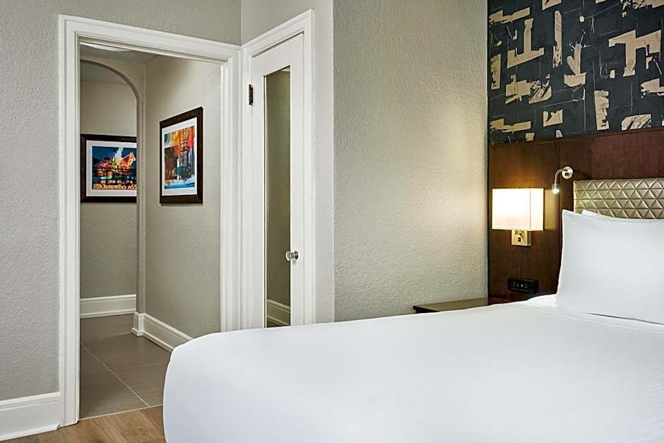 Hotel Alex Johnson Rapid City, Curio Collection by Hilton