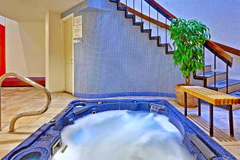 Holiday Inn Montreal Midtown