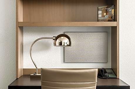 King Studio with Accessible Tub - Disability Access