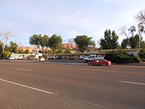 Rainbow Motel