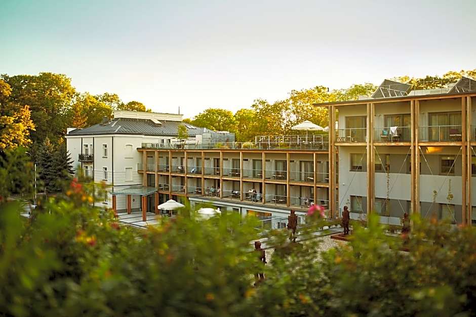 Bristol Art & Medical SPA