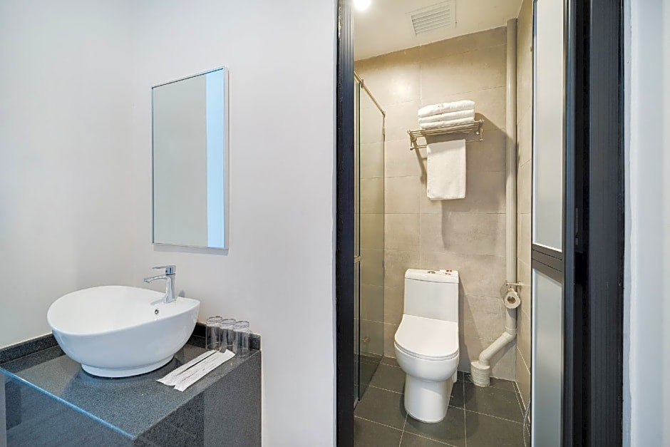 Capital O 89386 Stay 365 Hotel