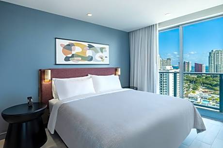 One Bedroom King Suite with Sofa Bed and Balcony- Non-Smoking