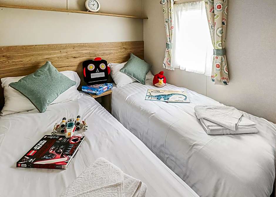 Waters Edge Leisure Park