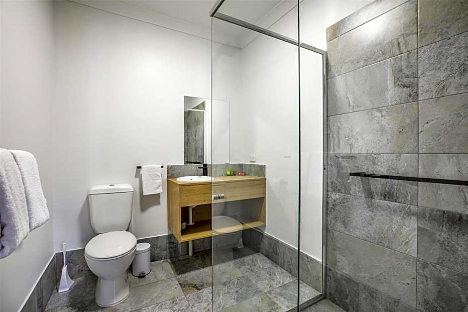 Nightcap at Exeter Hotel