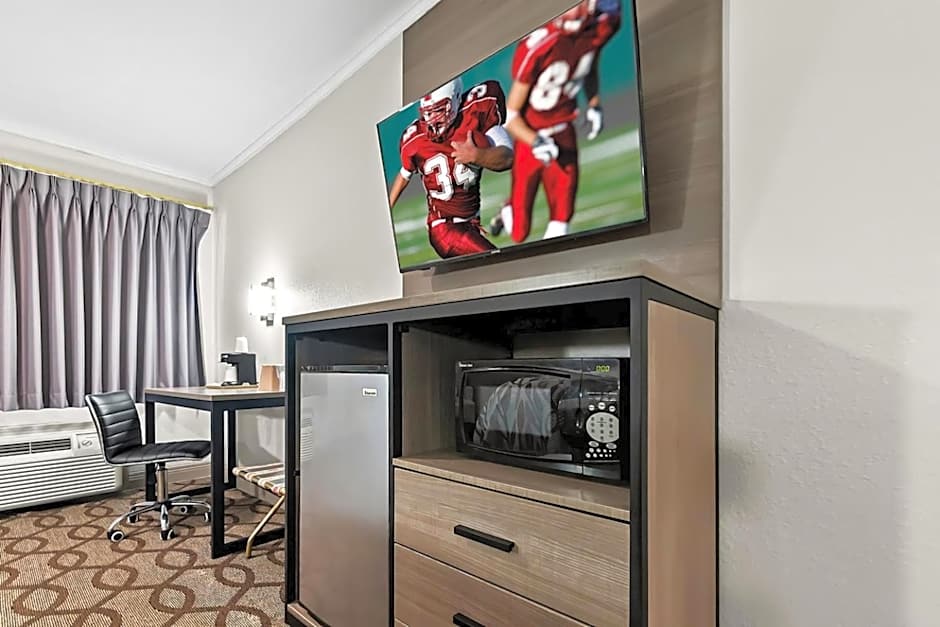 Red Roof Inn & Suites Lexington - Hamburg