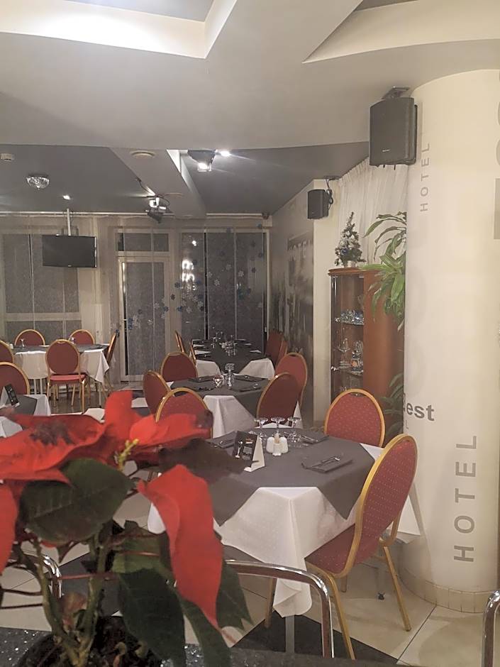 Hotel BEST with FREE PARKING