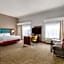 Hampton Inn By Hilton & Suites Manchester