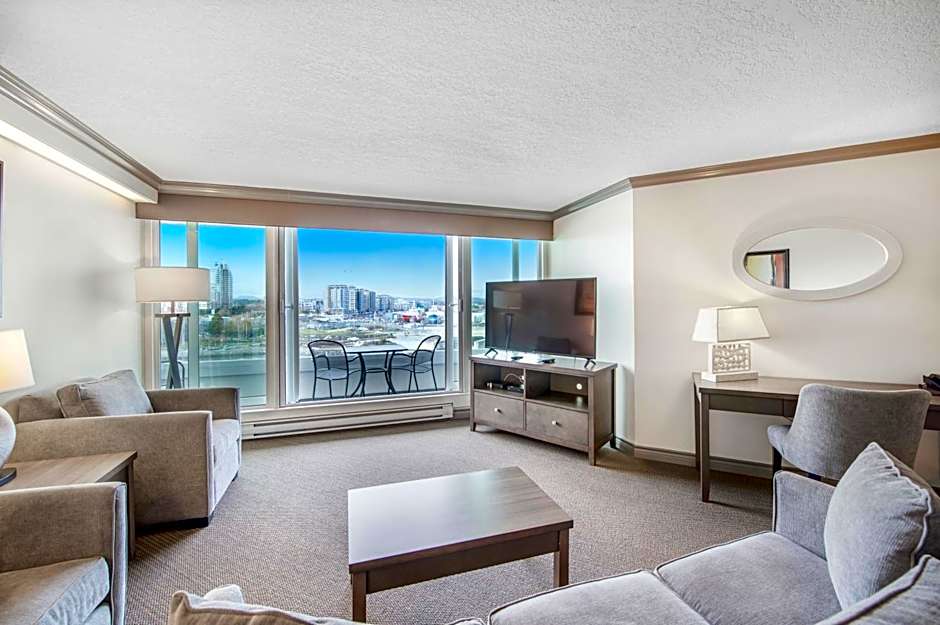 Victoria Regent Waterfront Hotel & Suites