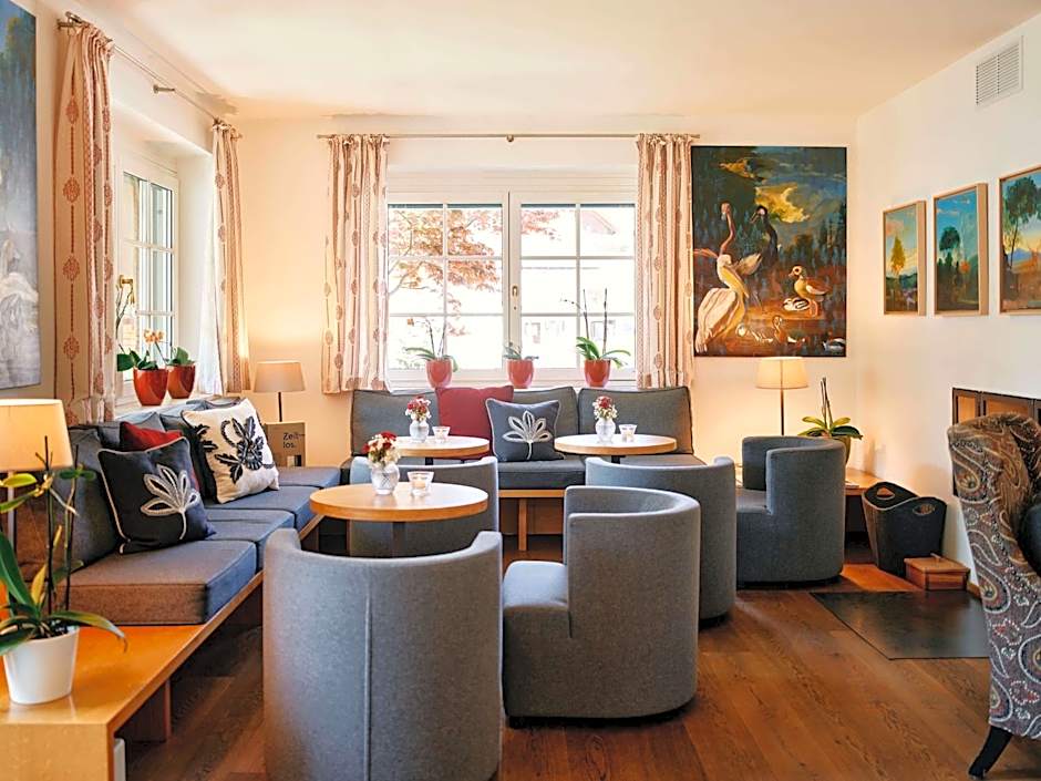 TAUROA Seehotel Grundlsee