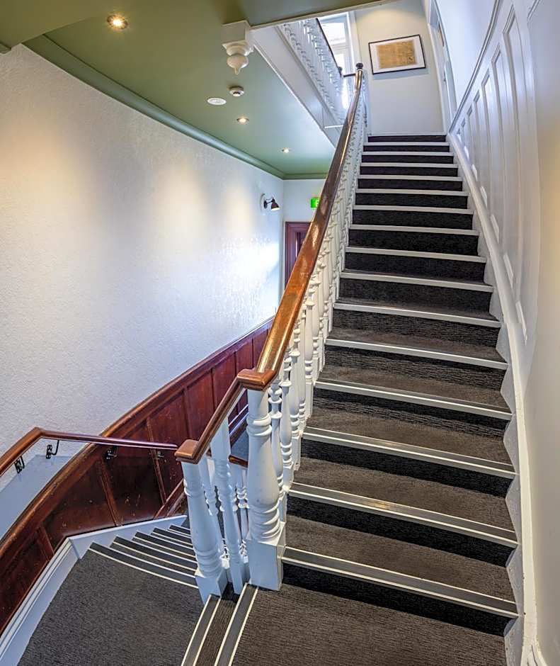 Nightcap at Exeter Hotel