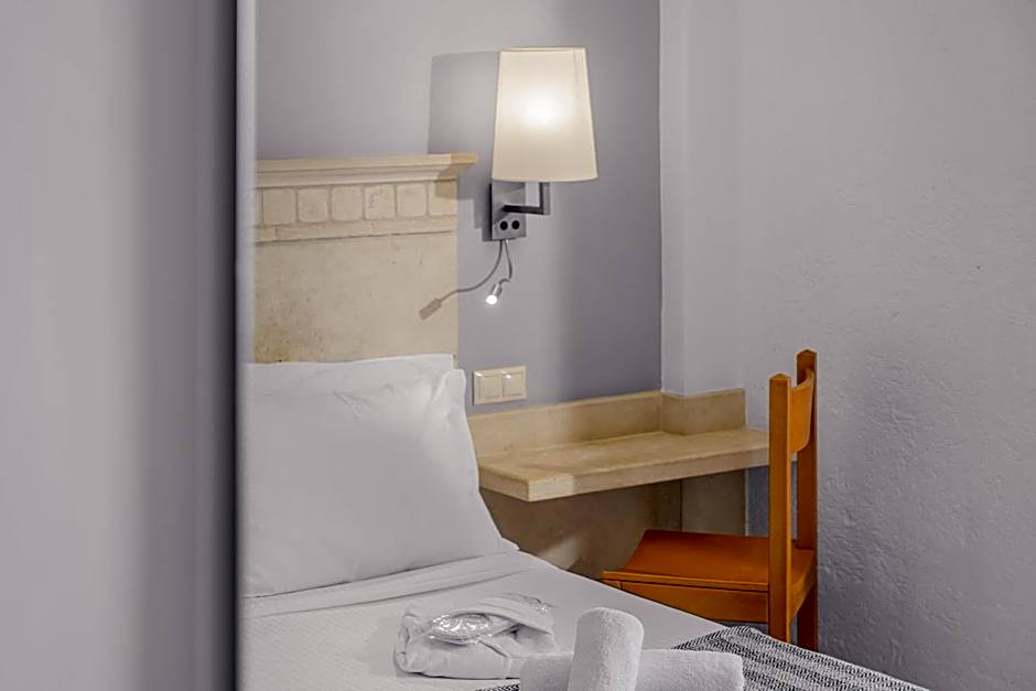 Glaros Beach Hotel