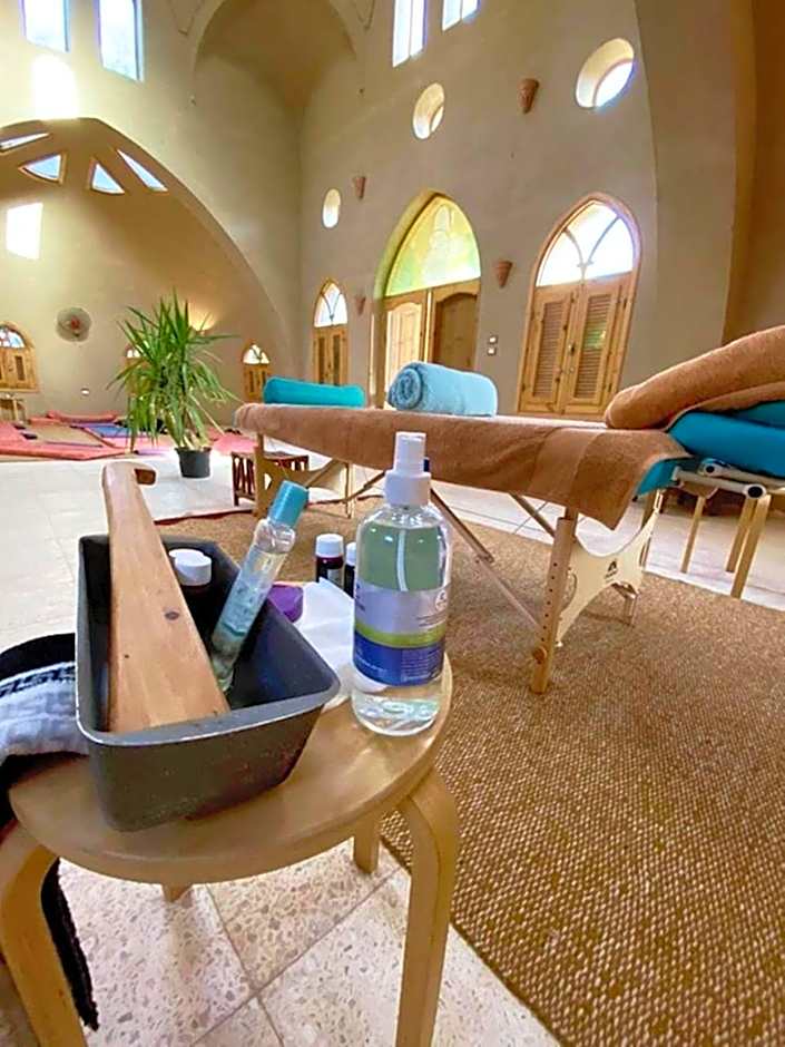 Embrace Hotel