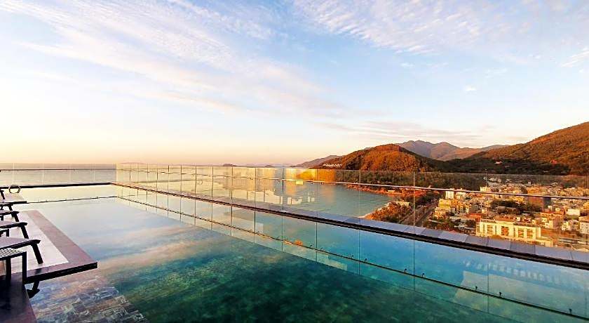 Anya Premier Beachfront Hotel Quy Nhon