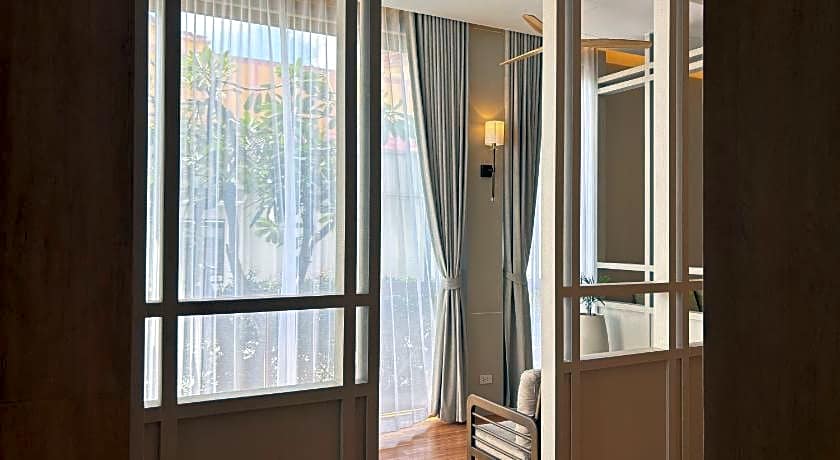 Amphawa Na Non Hotel & Spa