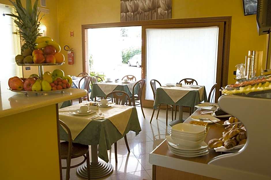 Hotel Cris