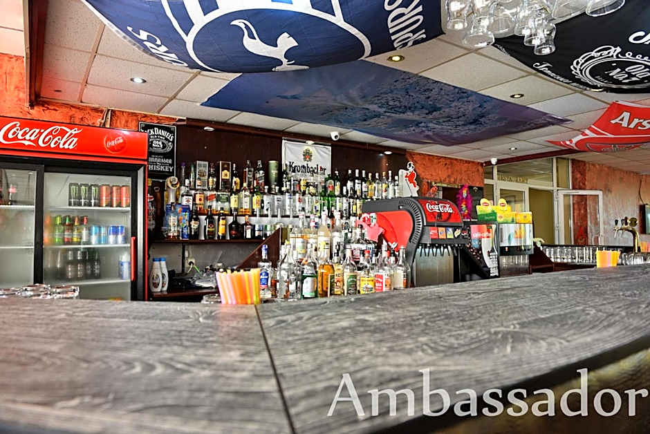 Hotel Ambassador - Free Parking